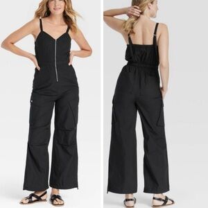 Universal Thread utility jumpsuit straight leg L